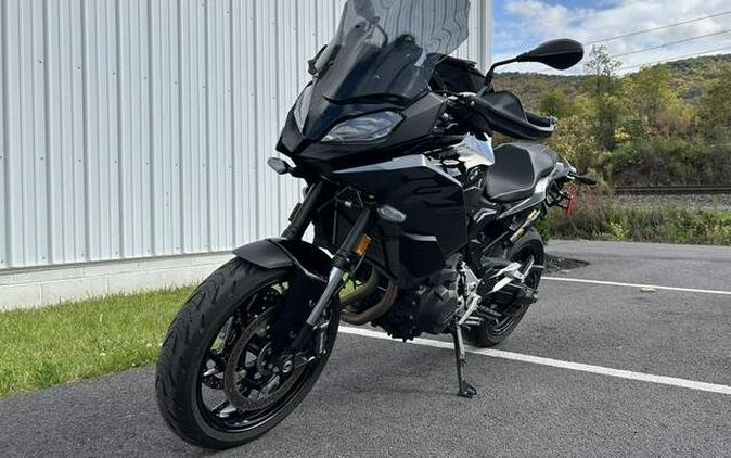 2024 BMW F 900 XR