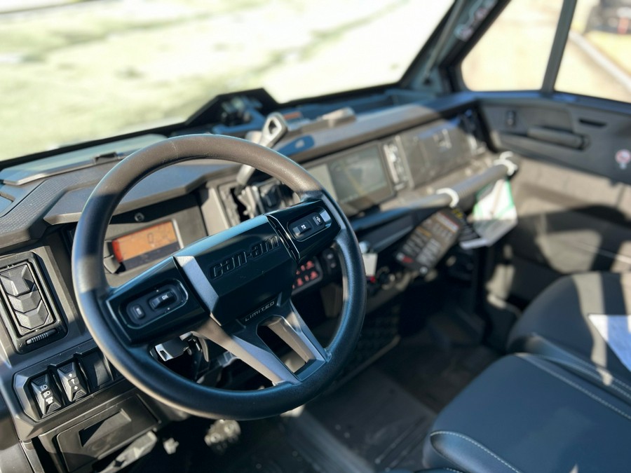 2026 Can-Am Defender Limited HD11
