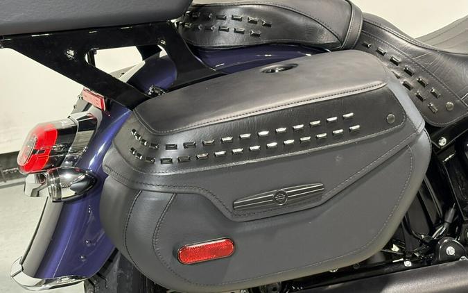 2026 Harley-Davidson® Heritage Classic Purple Abyss Black Cast Wheels