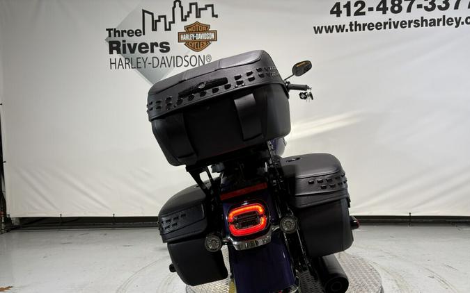 2026 Harley-Davidson® Heritage Classic Purple Abyss Black Cast Wheels