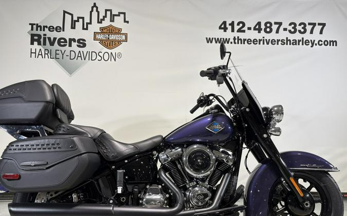 2026 Harley-Davidson® Heritage Classic Purple Abyss Black Cast Wheels