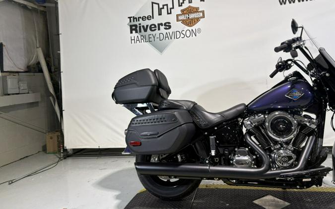 2026 Harley-Davidson® Heritage Classic Purple Abyss Black Cast Wheels