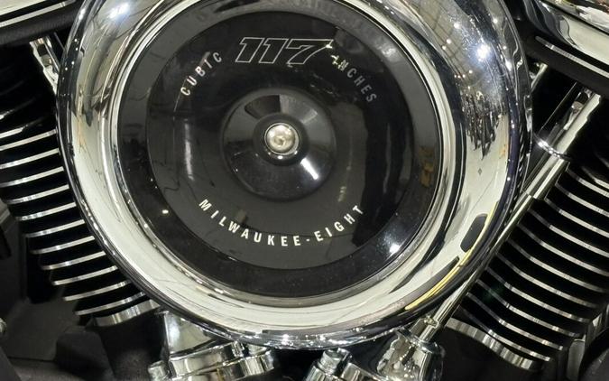 2026 Harley-Davidson® Heritage Classic Purple Abyss Black Cast Wheels