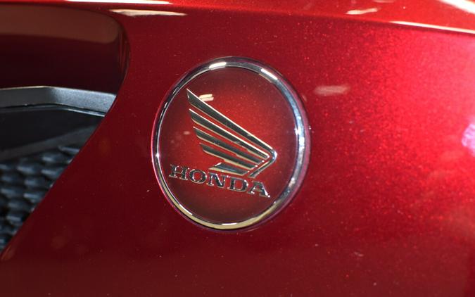 2018 Honda Gold Wing Candy Ardent Red