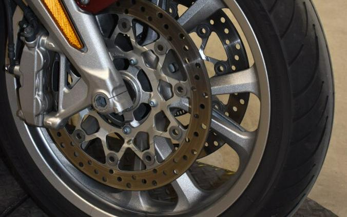 2018 Honda Gold Wing Candy Ardent Red