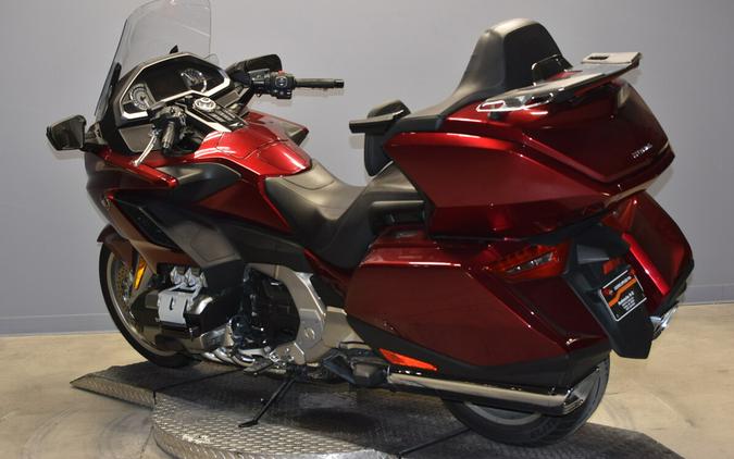 2018 Honda Gold Wing Candy Ardent Red