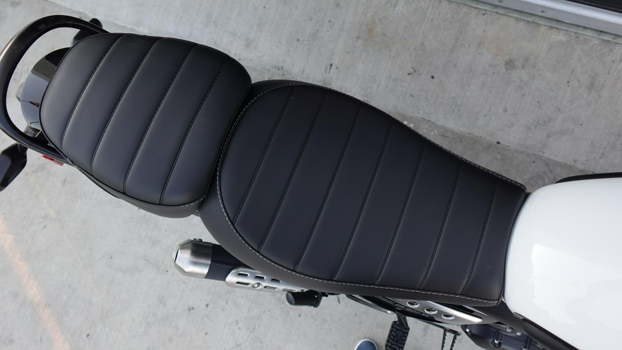 2026 Triumph Scrambler 400 XC