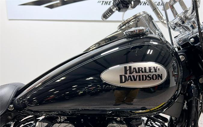 2022 Harley-Davidson Heritage Classic FLHCS 9,633 MILES