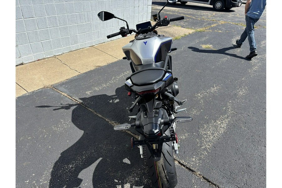 2025 Yamaha MT 09 SP