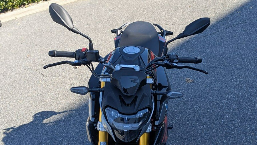 2025 BMW G 310 R Style Passion