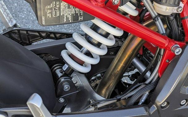 2025 BMW G 310 R Style Passion