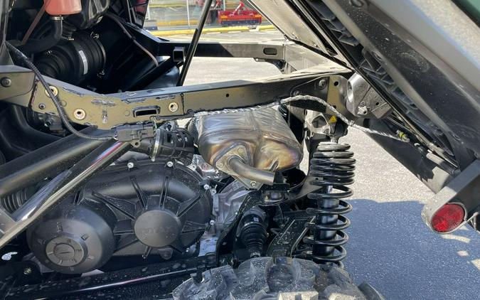 2025 Can-Am COMMANDER DPS 700 - COMPASS GREEN