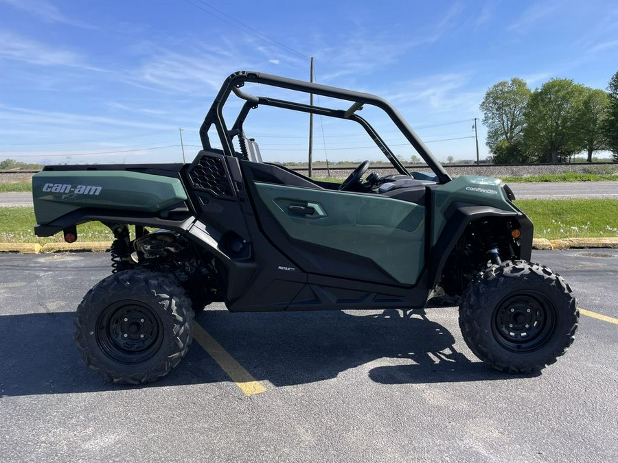 2025 Can-Am COMMANDER DPS 700 - COMPASS GREEN