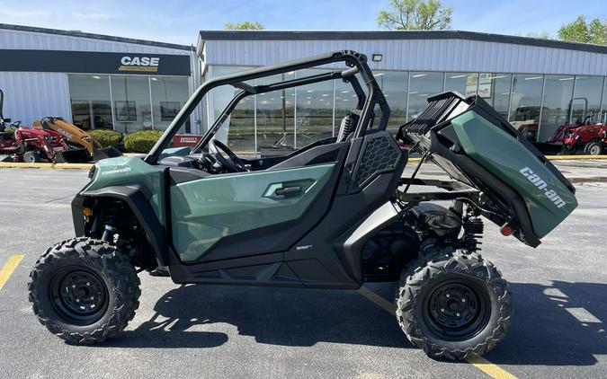 2025 Can-Am COMMANDER DPS 700 - COMPASS GREEN