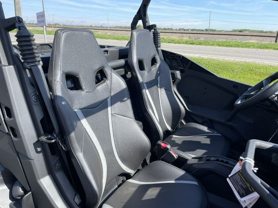 2025 Can-Am COMMANDER DPS 700 - COMPASS GREEN