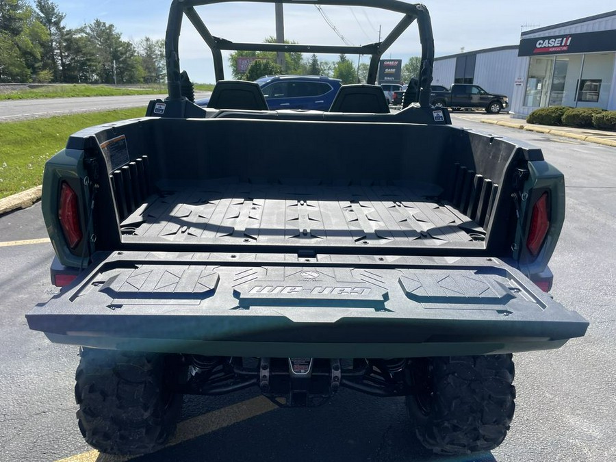 2025 Can-Am COMMANDER DPS 700 - COMPASS GREEN