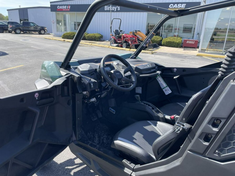 2025 Can-Am COMMANDER DPS 700 - COMPASS GREEN