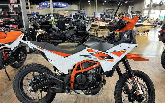 2026 KTM Adventure 390 R
