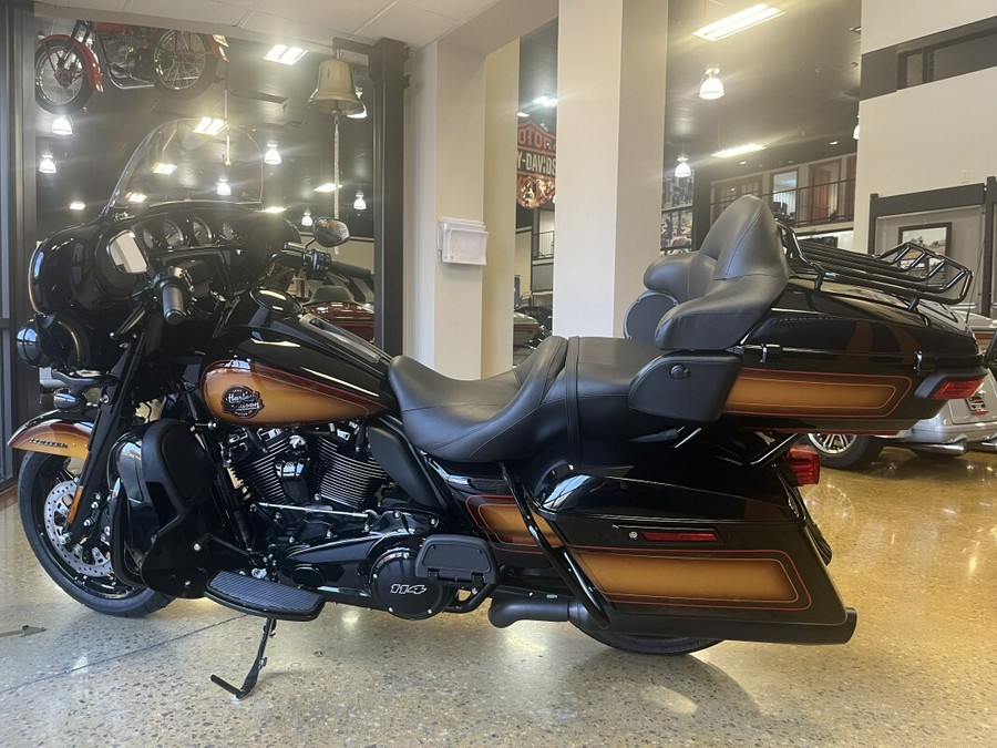 2024 Harley-Davidson Ultra Limited TOBACCO FADE W/ PINSTRIPE