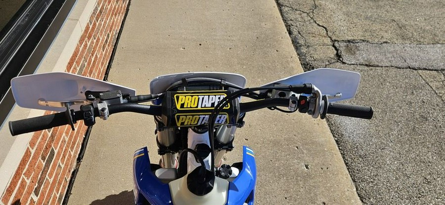 2025 Husqvarna® TE 300 Heritage