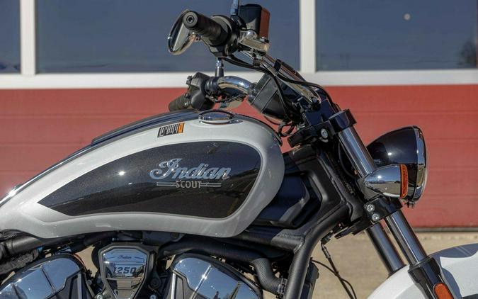 2025 Indian Motorcycle® Scout® Classic Limited + Tech