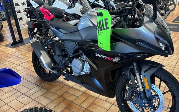 2025 CFMOTO Cf300 5US