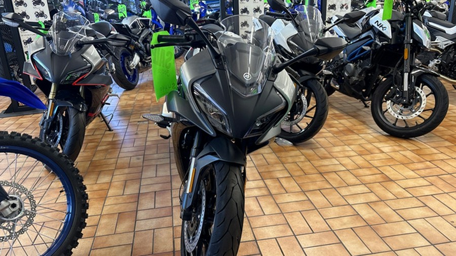 2025 CFMOTO Cf300 5US