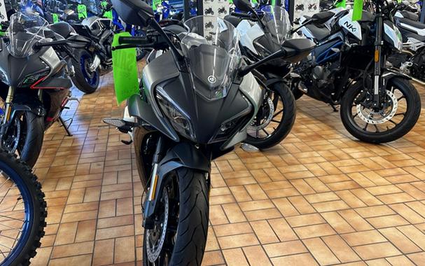 2025 CFMOTO Cf300 5US