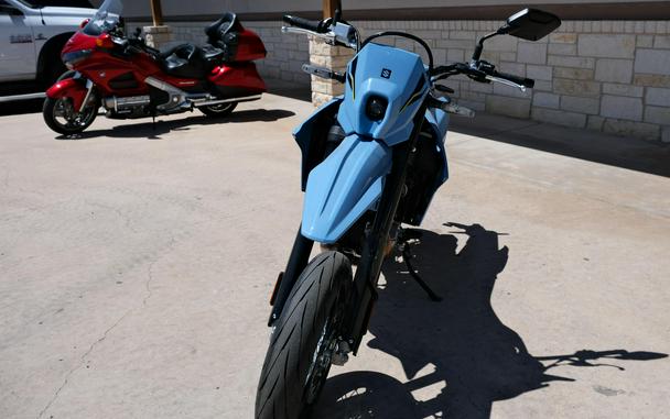 2026 SUZUKI DRZ4SM