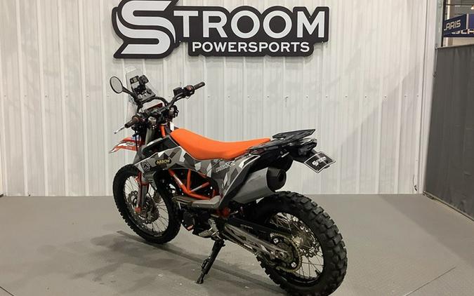 2019 KTM SMC 690 R