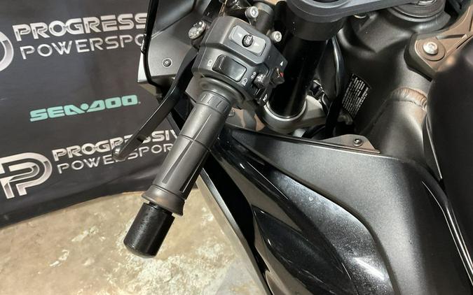 2024 Kawasaki Ninja® ZX™-6R ABS Metallic Flat Spark Black/Ebony
