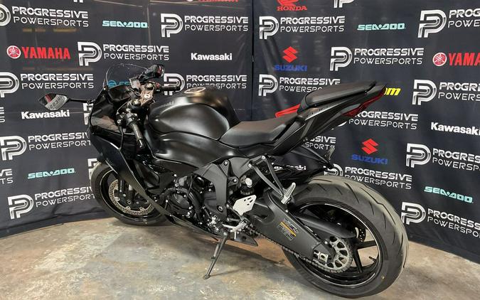 2024 Kawasaki Ninja® ZX™-6R ABS Metallic Flat Spark Black/Ebony