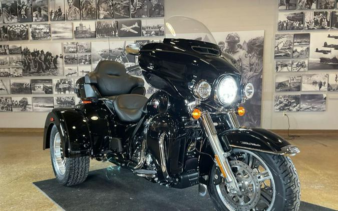 Used Harley-Davidson Tri Glide motorcycles for sale in Sun Prairie, WI -  MotoHunt