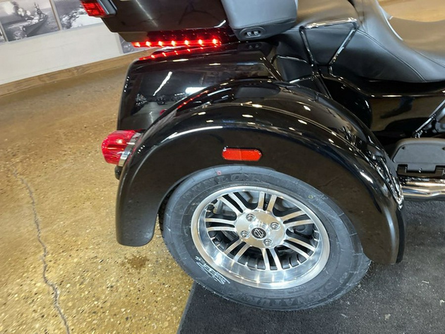 2022 Harley-Davidson FLHTCUTG - Tri Glide Ultra