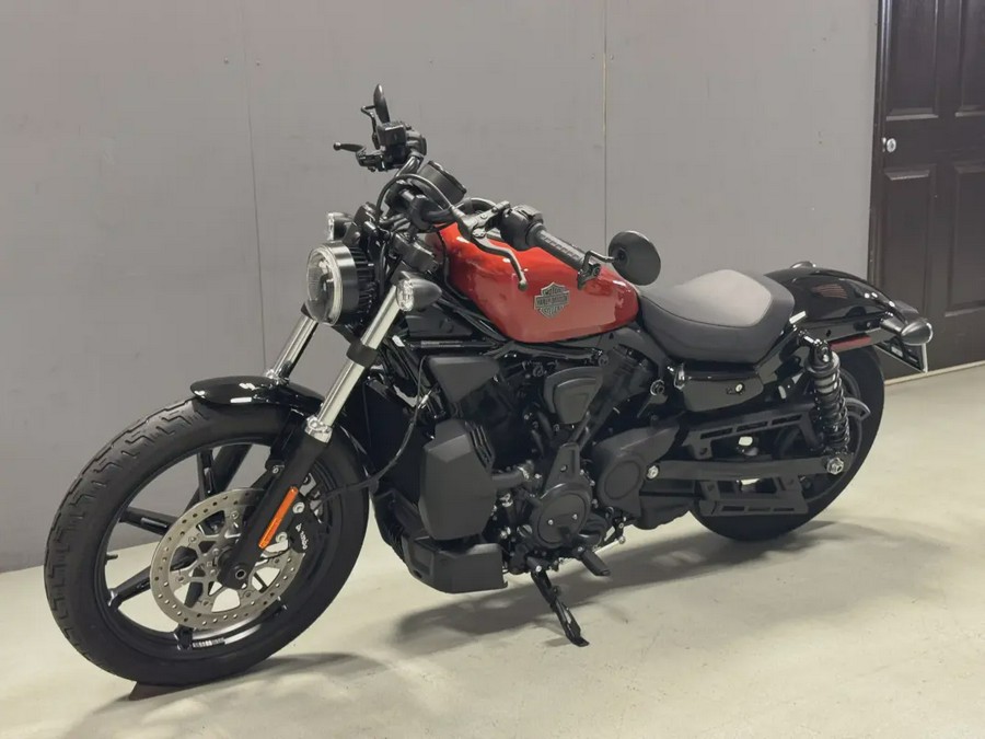 RH975 2025 Nightster®