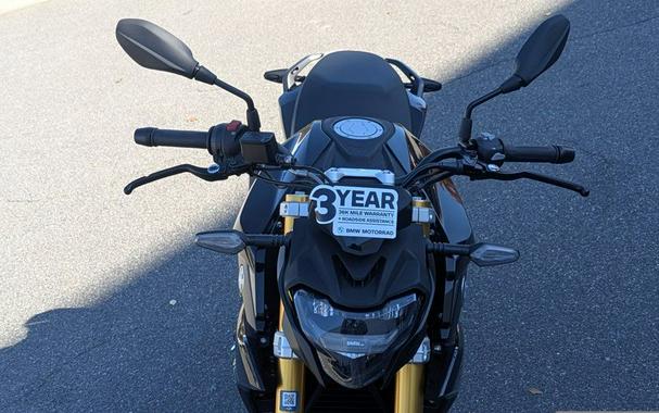 2025 BMW G 310 R Cosmic Black 2