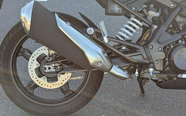 2025 BMW G 310 R Cosmic Black 2