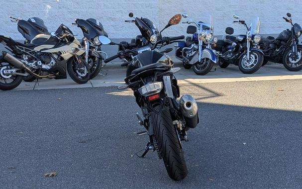 2025 BMW G 310 R Cosmic Black 2