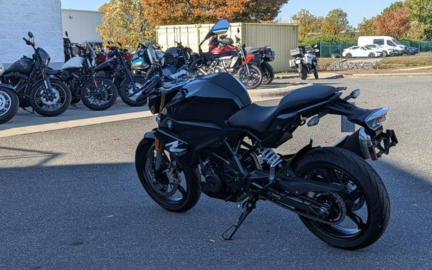 2025 BMW G 310 R Cosmic Black 2