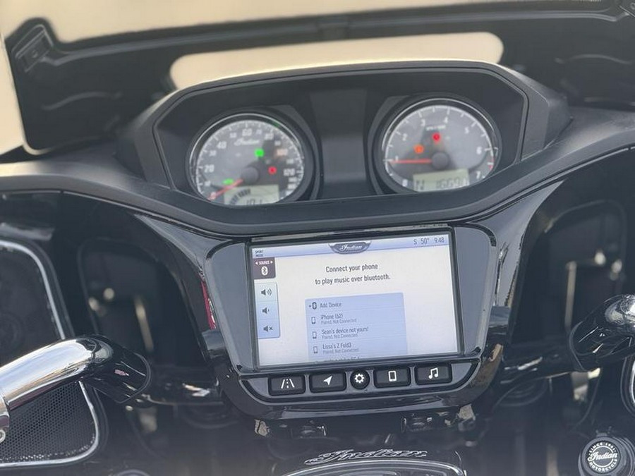 2022 Indian Motorcycle® Challenger® Limited Maroon Metallic