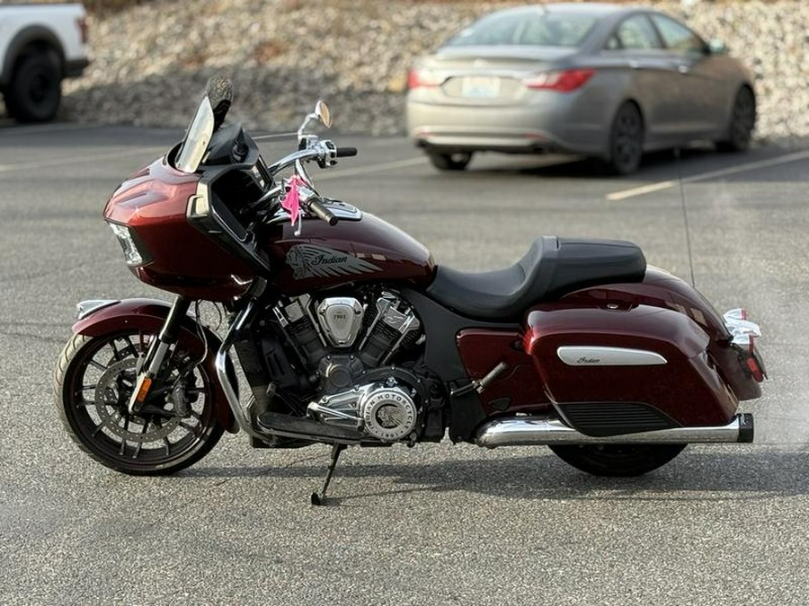 2022 Indian Motorcycle® Challenger® Limited Maroon Metallic