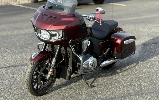 2022 Indian Motorcycle® Challenger® Limited Maroon Metallic