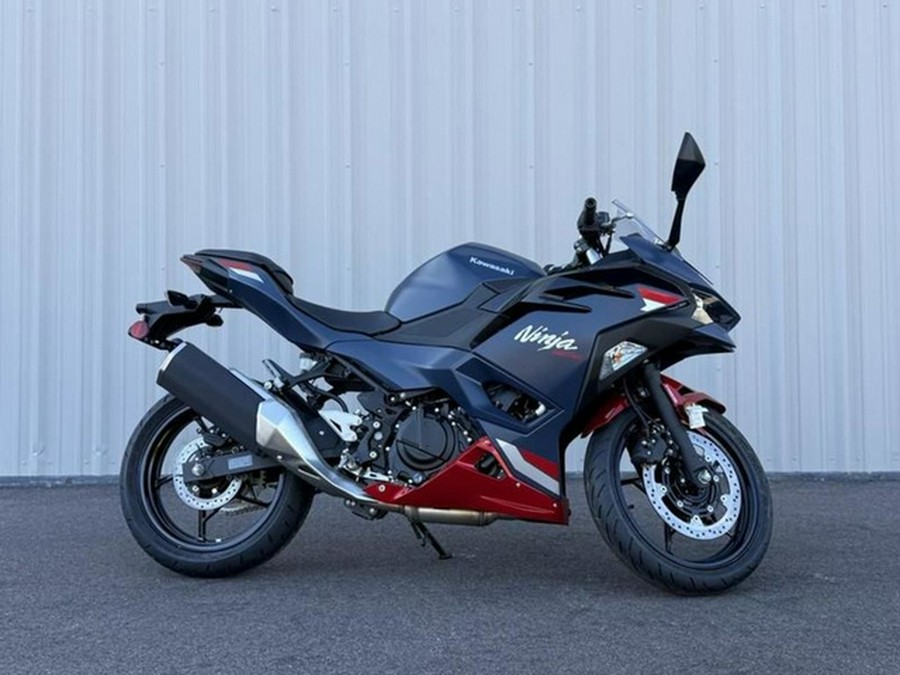 2026 Kawasaki Ninja 500 ABS Metallic Matte Twilight Blue SE ABS