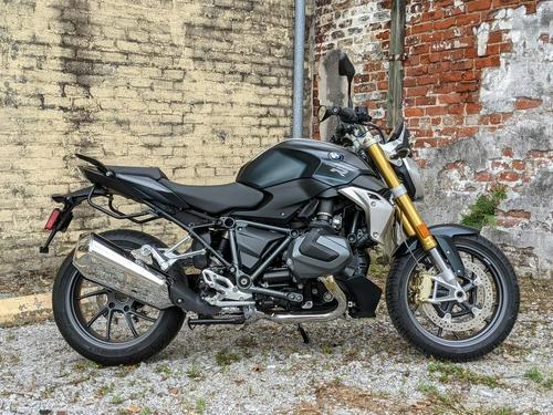 2020 BMW R 1250 R Review with Select Package (21 Fast Facts)