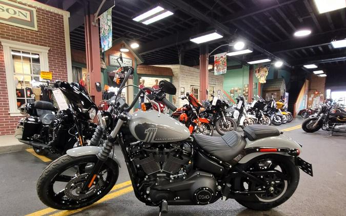 2024 Harley-Davidson Street Bob 114 Billiard Gray