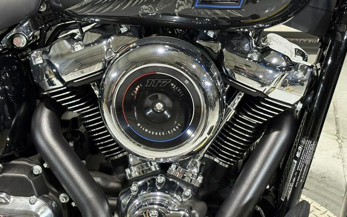 2026 Harley-Davidson® Heritage Classic Midnight Ember w/Laced Wheels