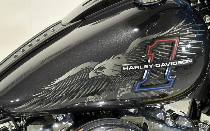 2026 Harley-Davidson® Heritage Classic Midnight Ember w/Laced Wheels