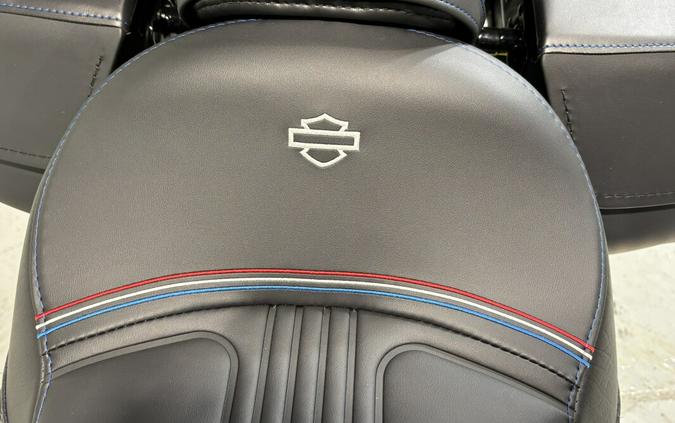 2026 Harley-Davidson® Heritage Classic Midnight Ember w/Laced Wheels