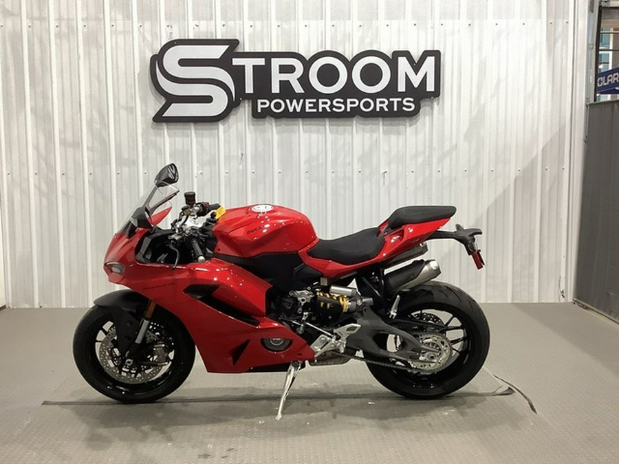 2026 Ducati Panigale V2