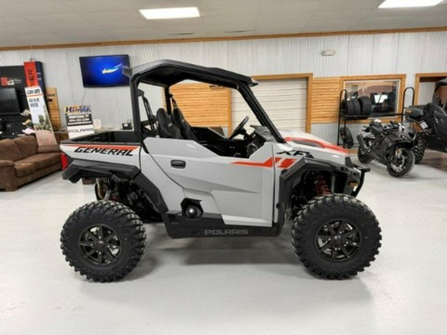 2027 Polaris General XP 1000 Sport